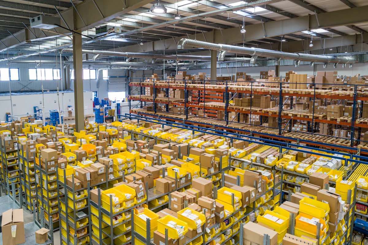 High-bay logistics warehouse distribution center