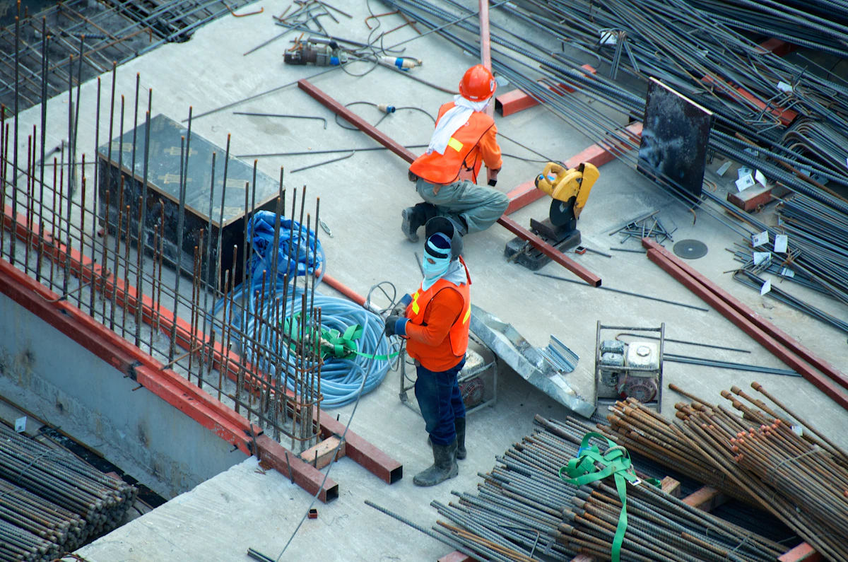 On-site concrete pouring and structural steel reinforcement